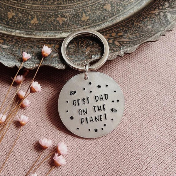 Best Dad On The Planet, Personalised Hand Stamped Circle Keyring - [LostPost]
