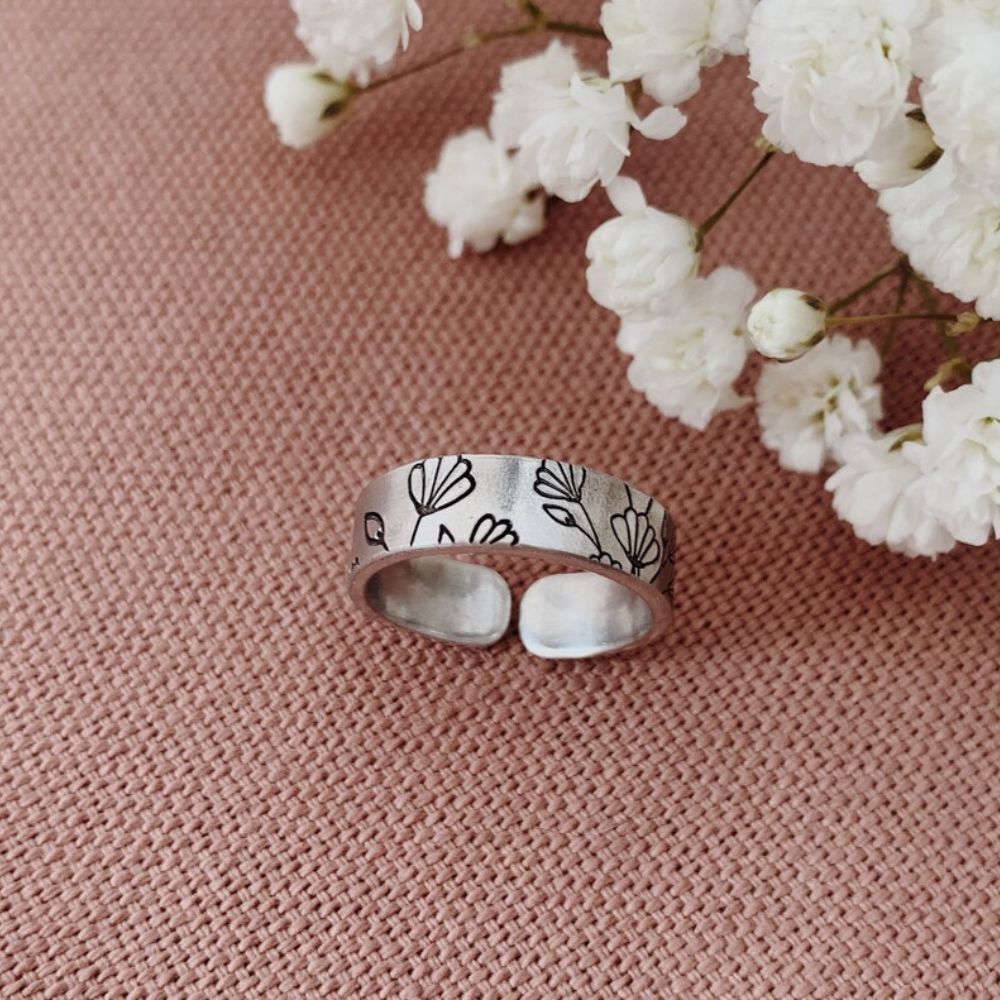 Floral Adjustable Ring - [LostPost]