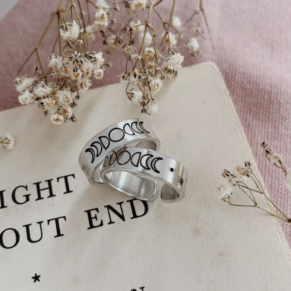 Moon Phase Adjustable Ring - [LostPost]